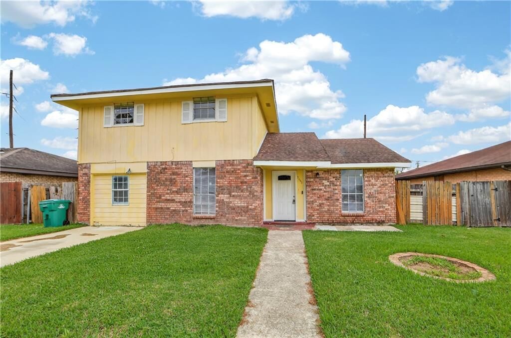 Property Photo:  5441 Tusa Drive  LA 70072 