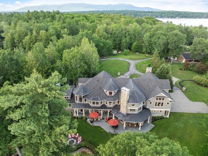 Property Photo: 30 Leopard'S Leap Road NH 03253