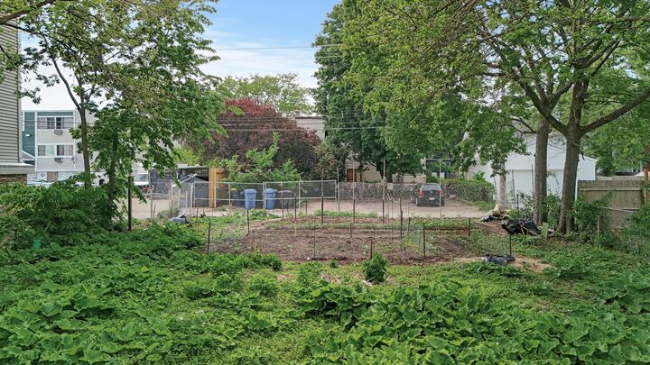 Property Photo:  2720 2nd Avenue S  MN 55408 