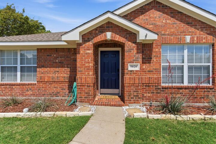 Property Photo:  5020 Evergreen Drive  TX 75070 