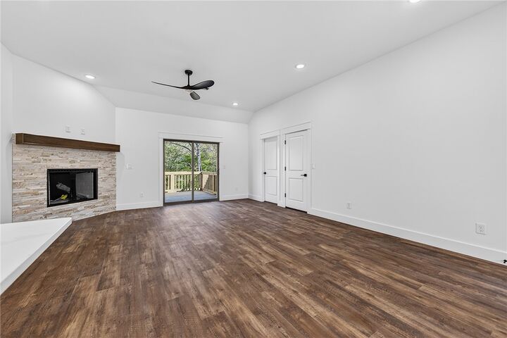 Property Photo:  28 York Drive  AR 72715 