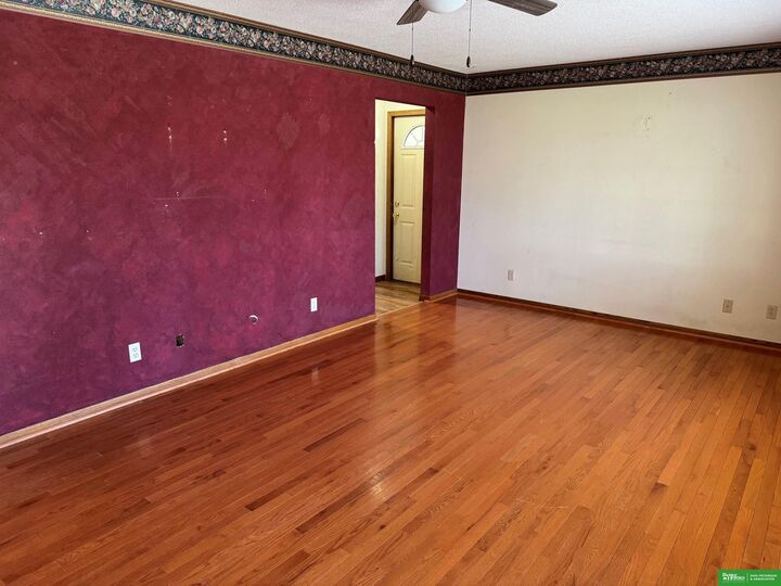 Property Photo: 321 S 8th Street NE 68061