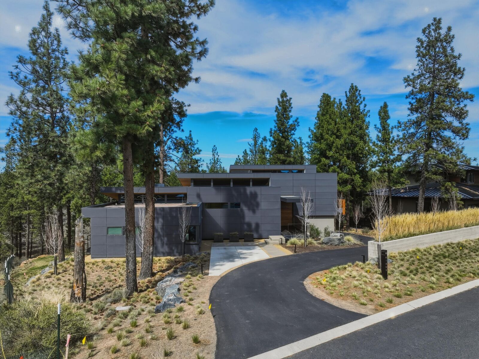 Property Photo: 61865 Hosmer Lake Drive OR 97702