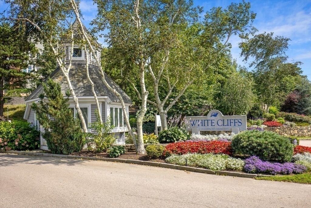 Property Photo:  42 Fairway Dr Golfview  MA 02360 
