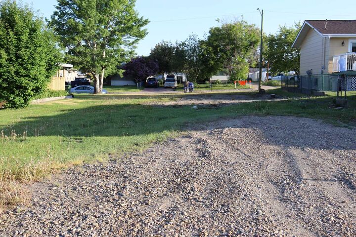 5115 8 Avenue — photo 1