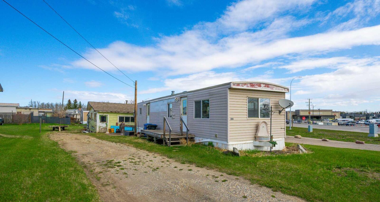 Property Photo: 804 Center Street AB T0M 0N0