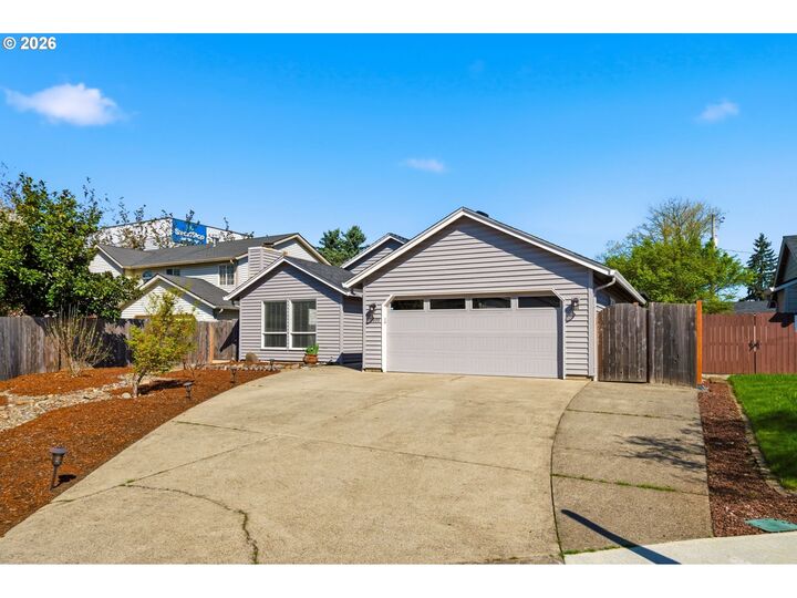 Property Photo:  16800 SE 18th St  WA 98683 