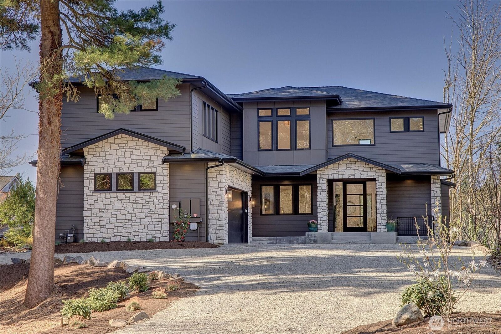 Property Photo:  17333  191st Avenue NE  WA 98072 