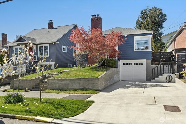 Property Photo: 3919 Midvale Avenue N WA 98103