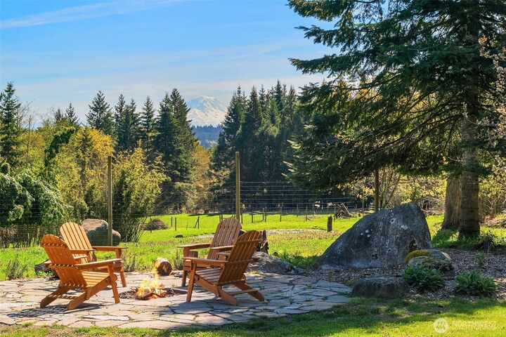 Property Photo:  23419  107th Avenue SW  WA 98070 