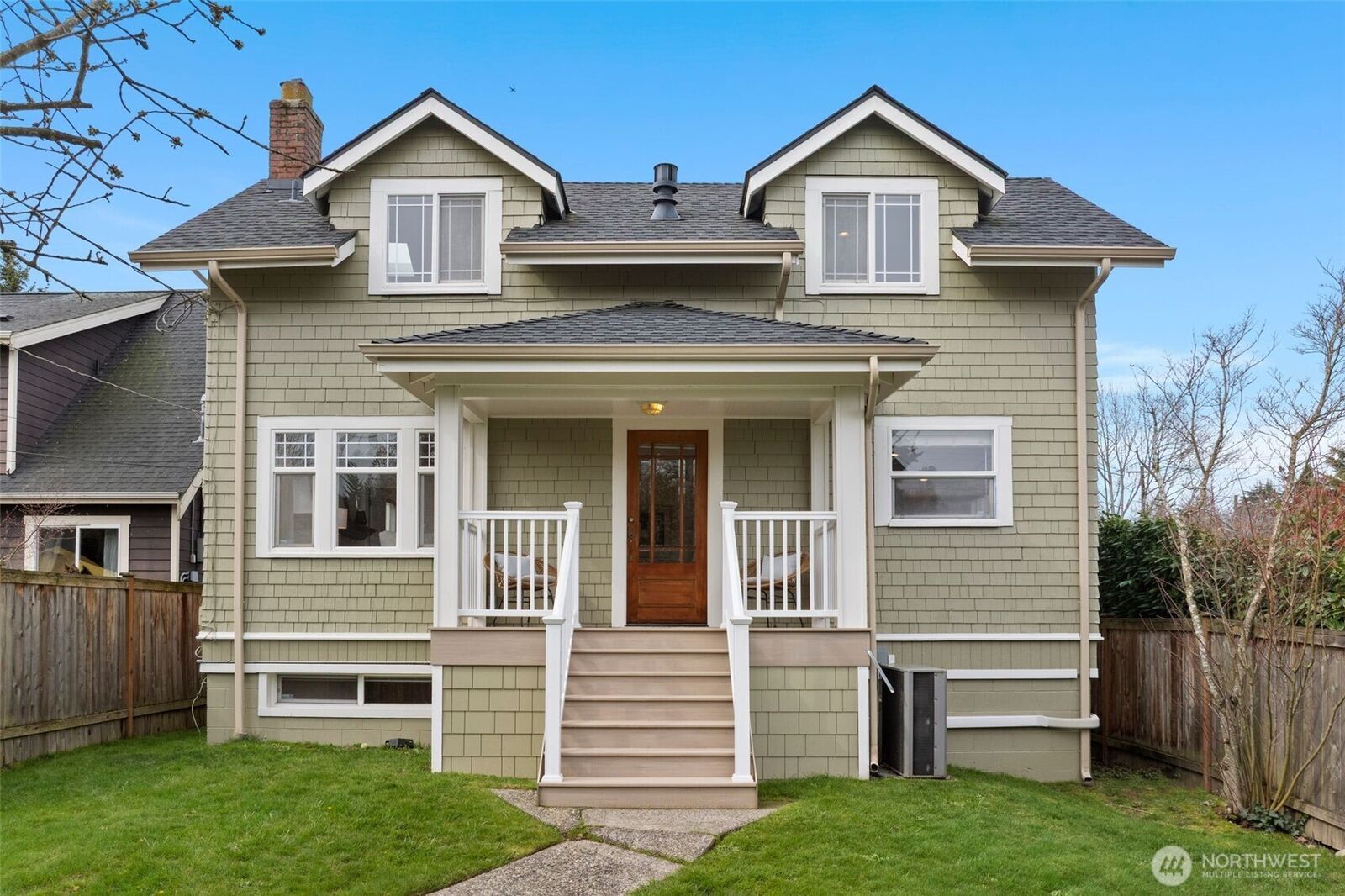 Property Photo:  1427  Mlk Jr Way  WA 98122 