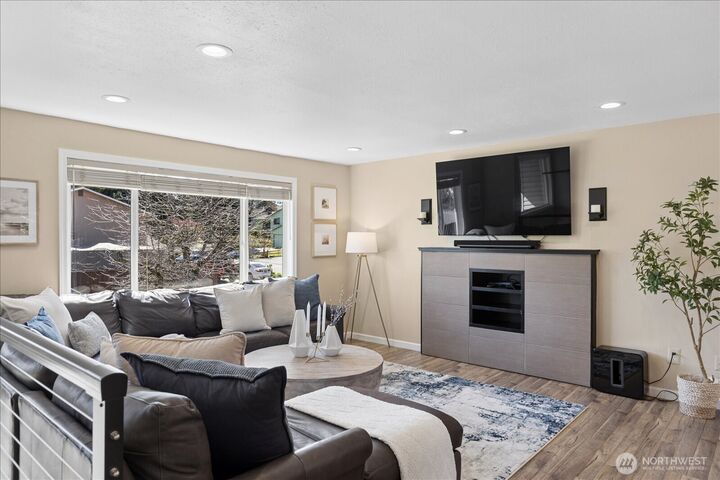 Property Photo:  4629  128th Place SE  WA 98208 