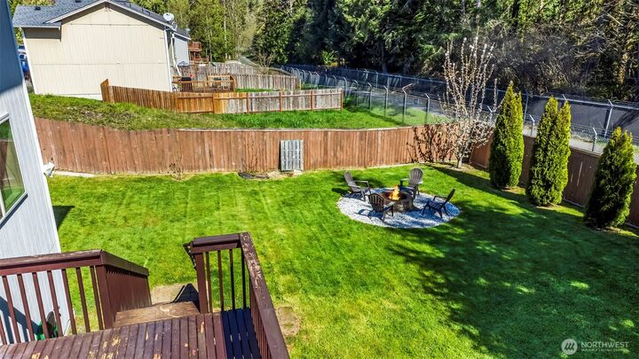 Property Photo:  2703  Maryland Way E  WA 98366 