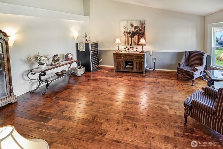 Property Photo: 2914 127 Avenue NE WA 98258