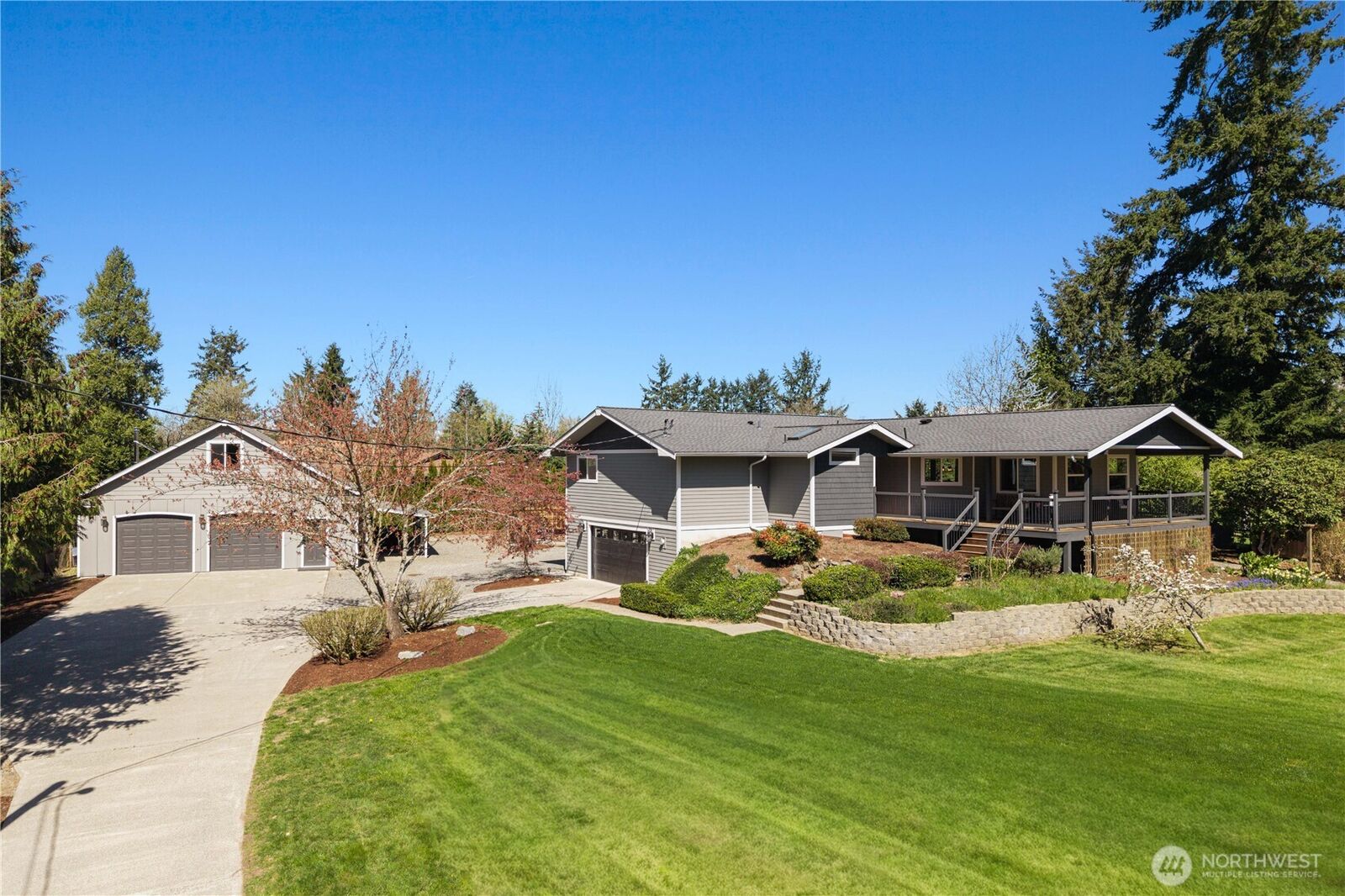 Property Photo:  18420 SE 224th Street  WA 98042 