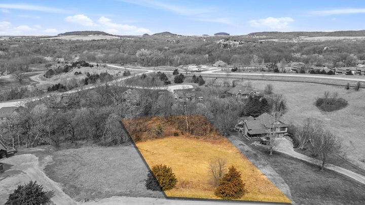 Property Photo:  3 Oakmont Court  IL 61036 