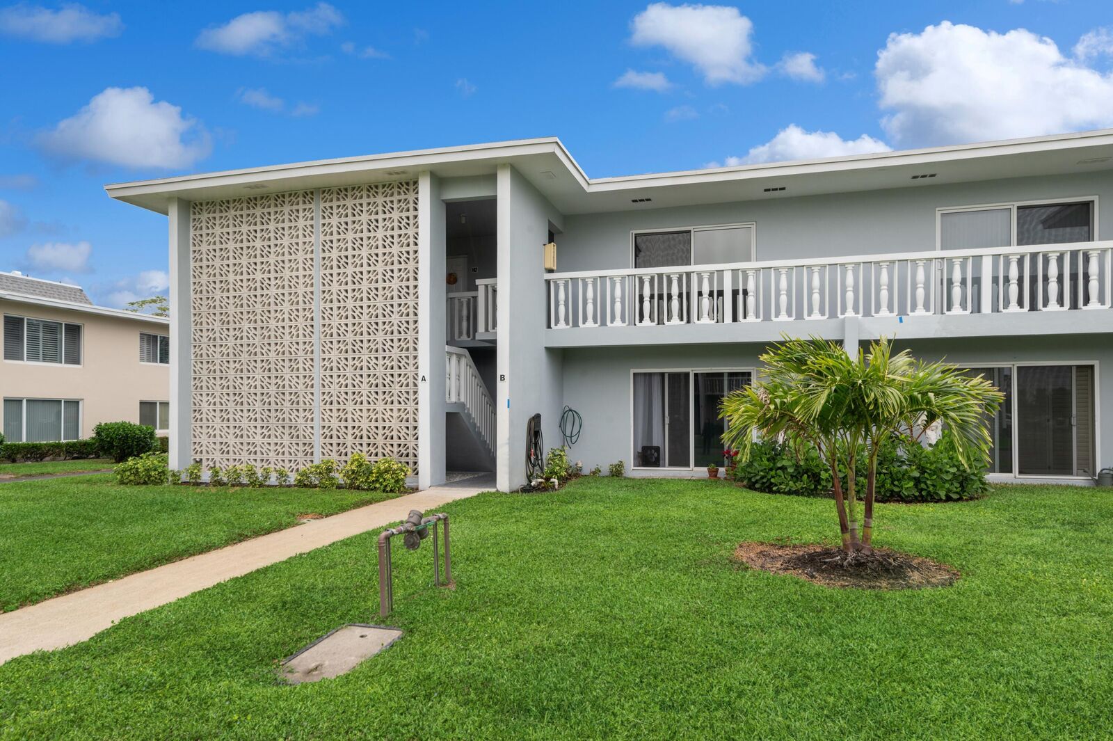 Property Photo: 205 Main Boulevard 2B FL 33435