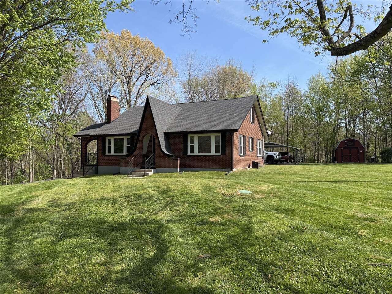 Property Photo:  704 New Salem Road  KY 42141 