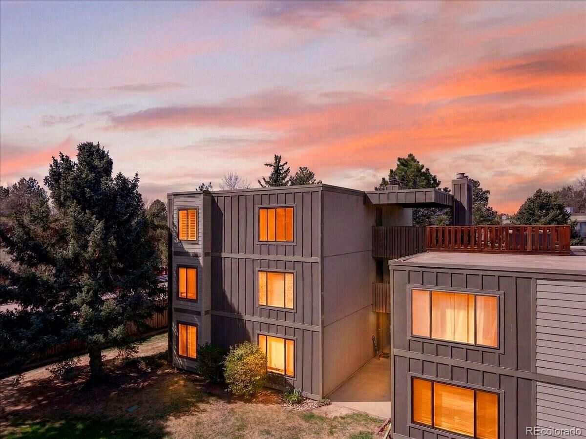 Property Photo: 2525 S Dayton Way 2010 CO 80231