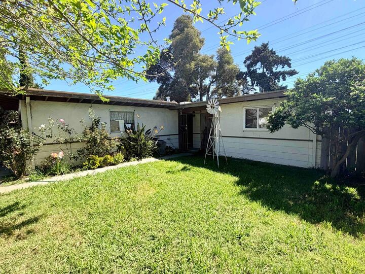 Property Photo:  3864 Jamestown Road  CA 94538 