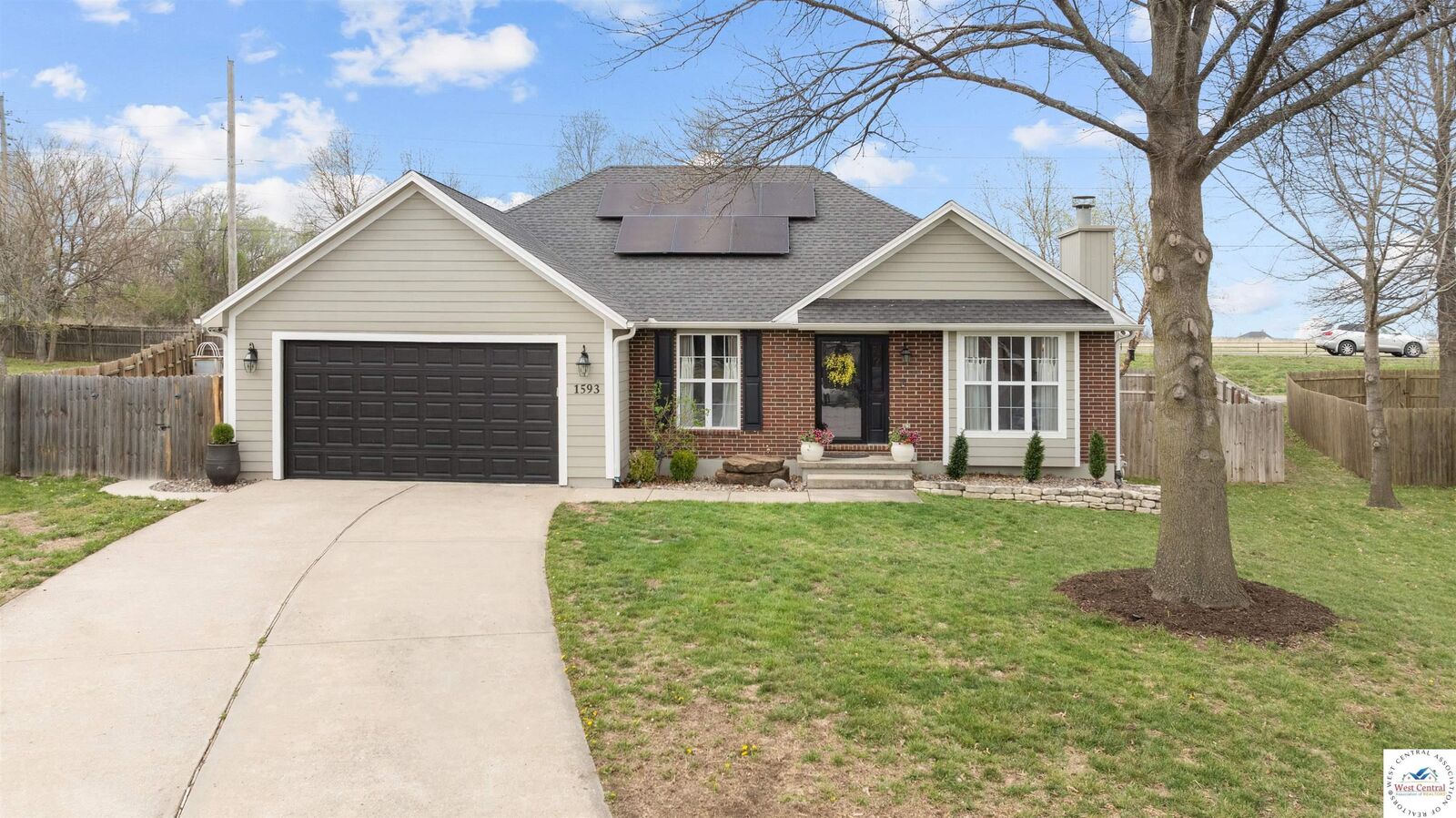 Property Photo:  1593 Essex  MO 64093 