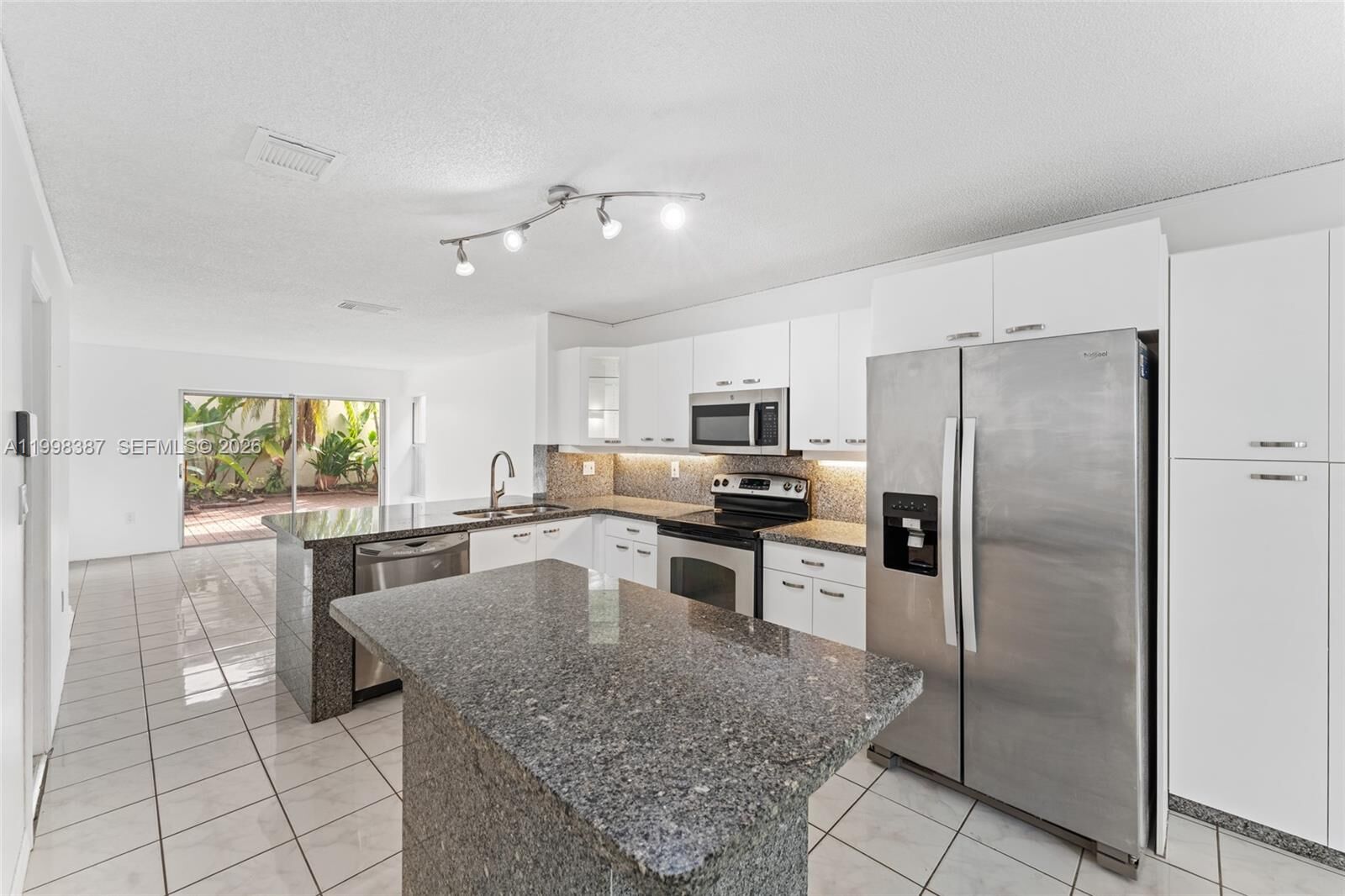 Property Photo:  1120 W Lake St 0  FL 33020 