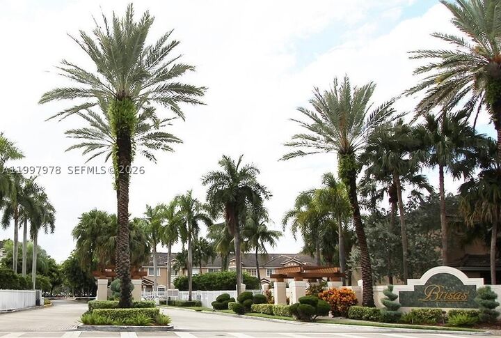 Property Photo:  5640 NW 115th Ct 211  FL 33178 