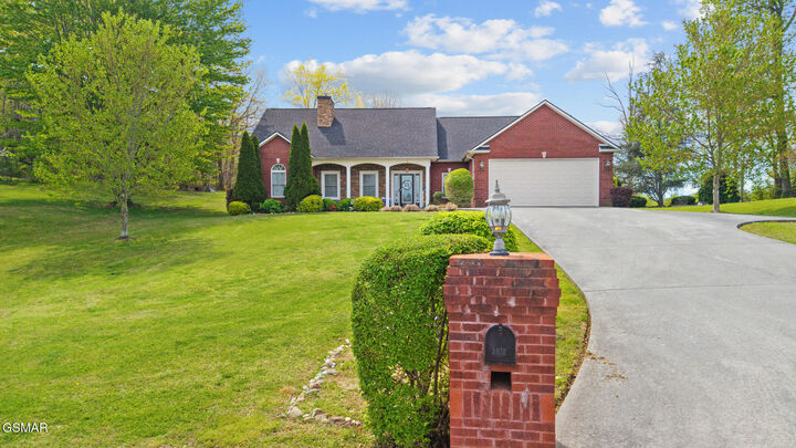 Property Photo:  2519 Friar Wood Lane  TN 37876 