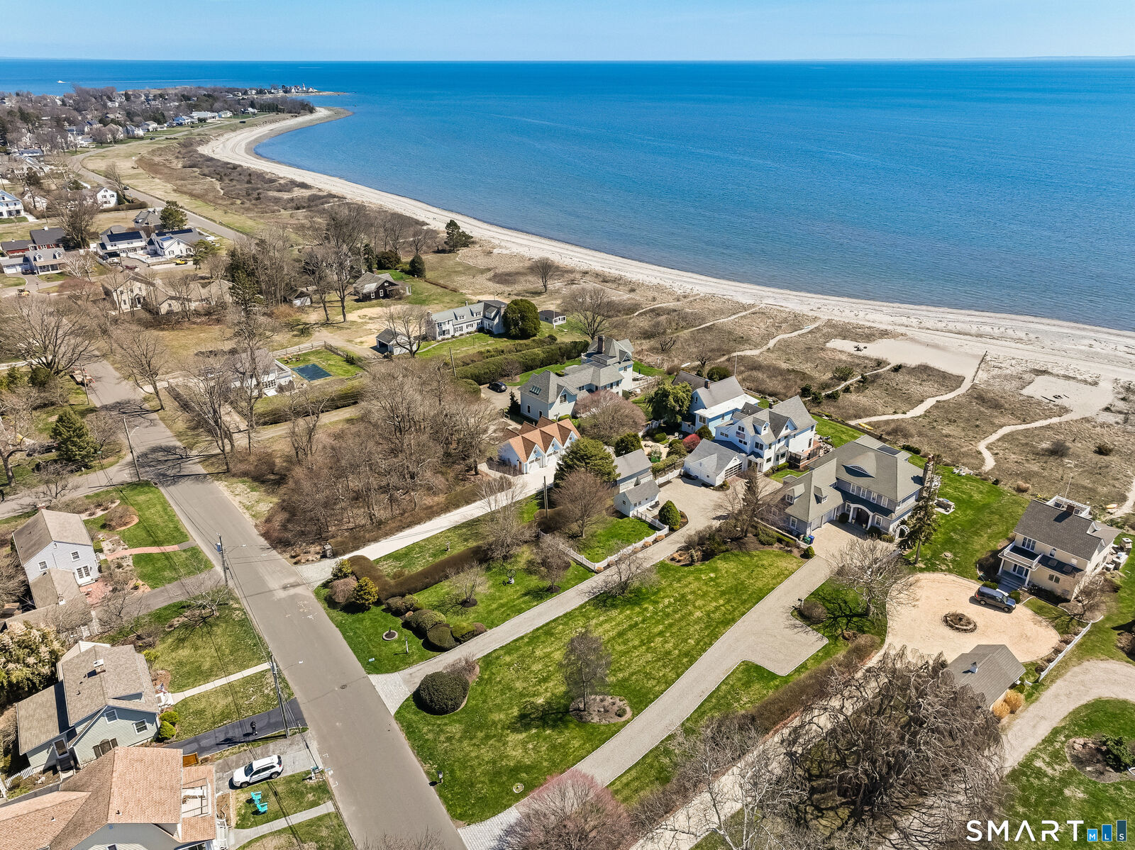 Property Photo:  413 Ocean Avenue  CT 06615 