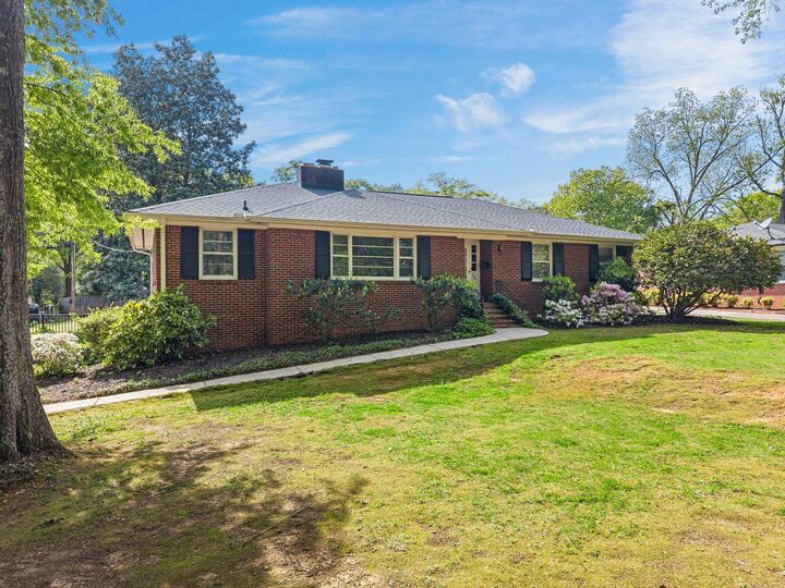 Property Photo: 506 Fernwood Drive SC 29307