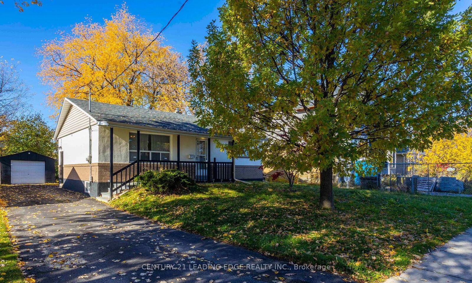 Property Photo:  2728 Kennedy Road  ON M1T 3H9 