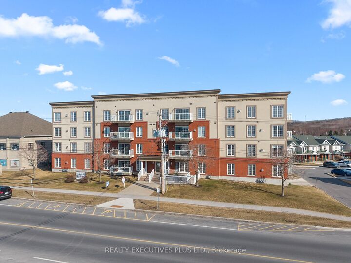 2921 Laurier Street 407 — photo 1