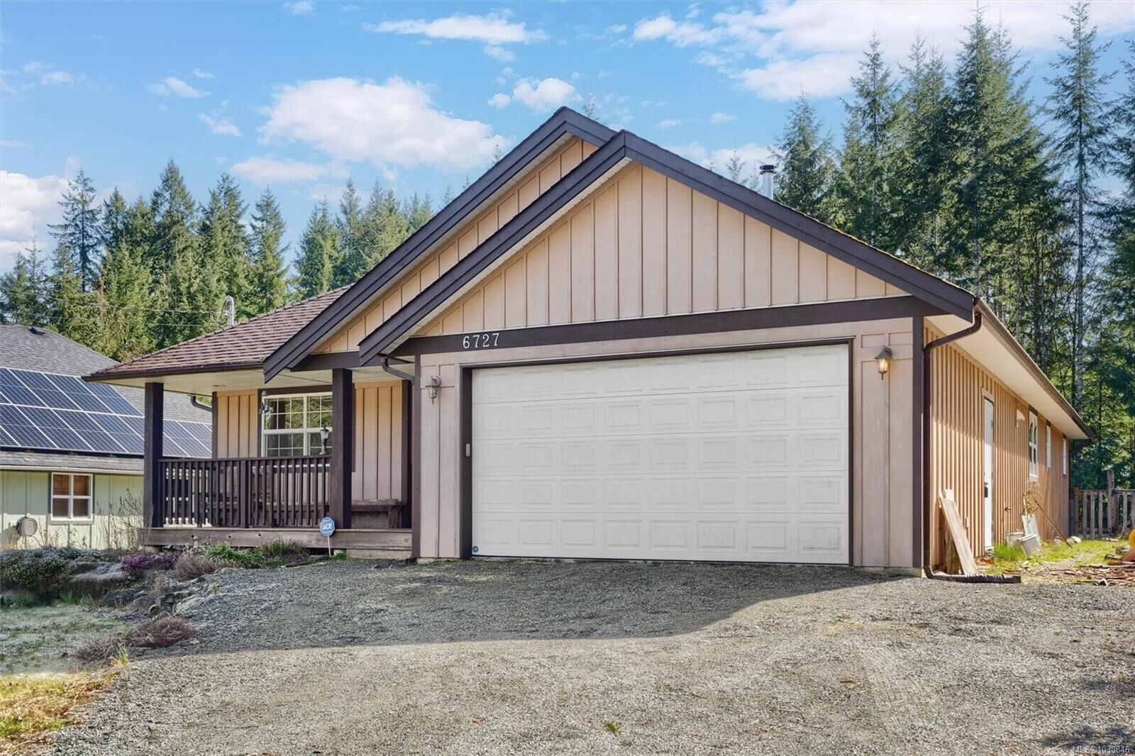 Property Photo: 6727 Wall St BC V0R 1Y0