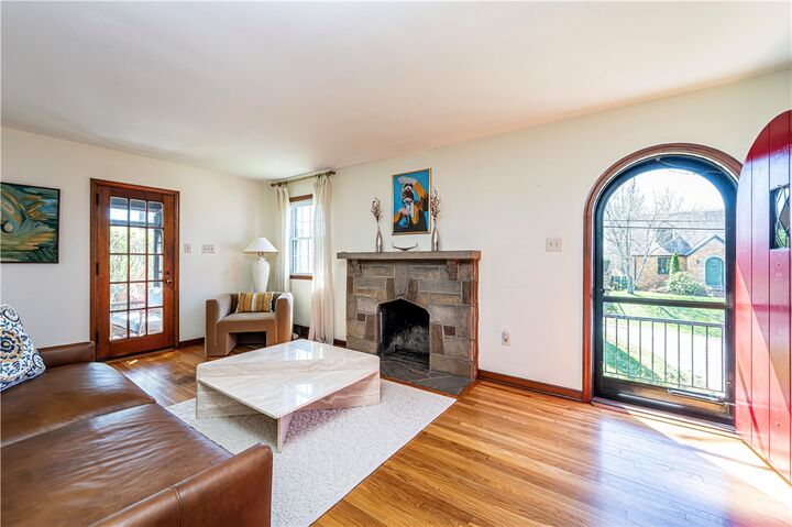 Property Photo:  217 Monroe Dr  PA 15229 