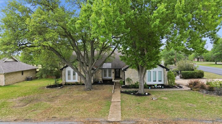 Property Photo:  201 Towhee Drive  TX 78610 