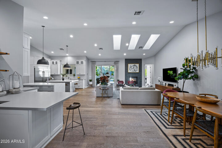 Property Photo:  3550 E Oregon Avenue  AZ 85018 