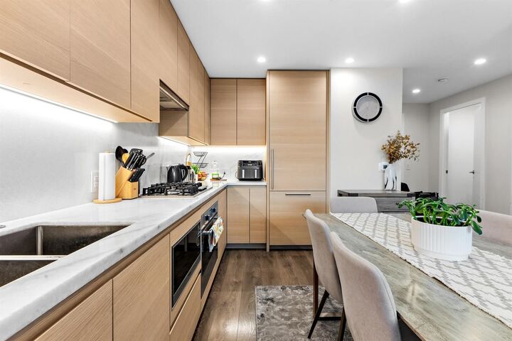 Property Photo: 305 Morrissey Road 603 BC V3H 0M3