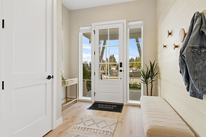 Property Photo: 34693 Somerset Avenue BC V2S 0P5