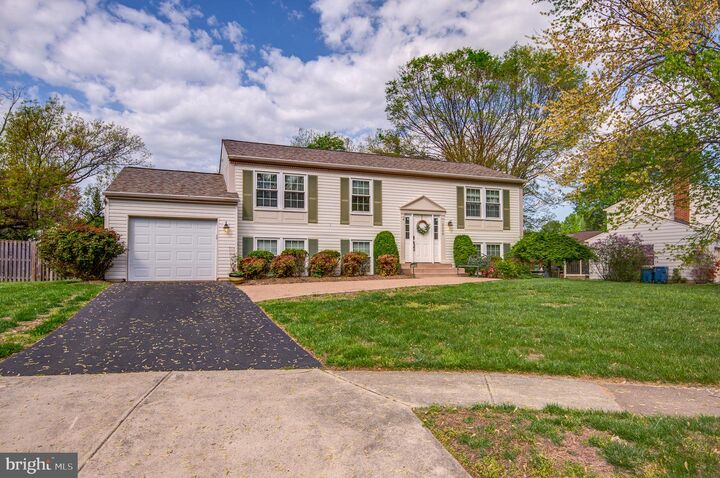 Property Photo:  12609 Etruscan Drive  VA 20171 