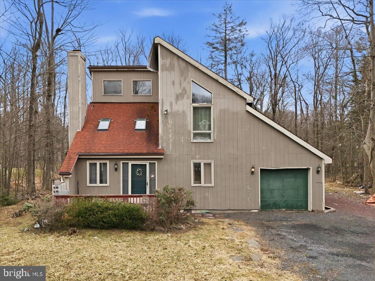 Property Photo:  6361 Cherokee Trail  PA 18466 