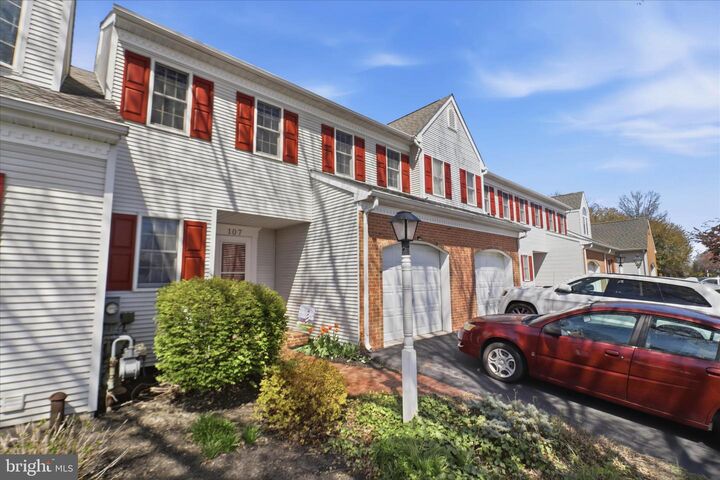 Property Photo:  107 Carriage Hill Lane  PA 17406 