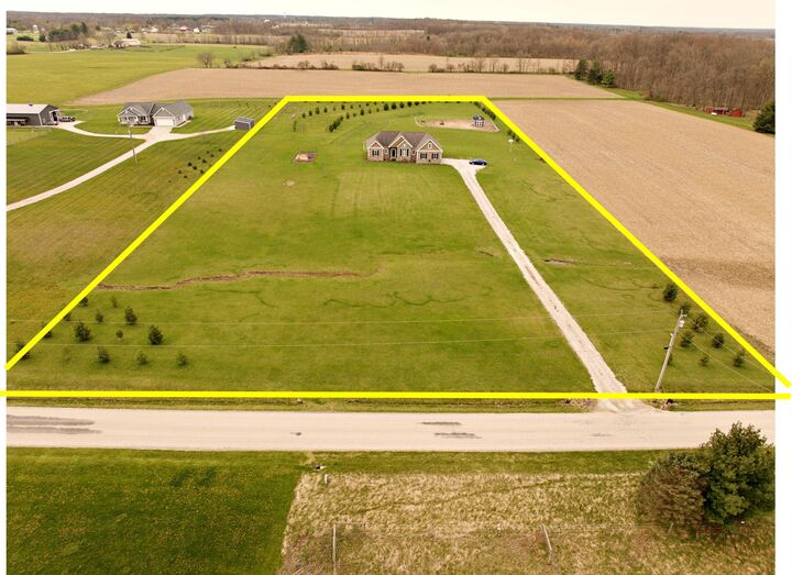 Property Photo:  4096 Township Road 75  OH 43338 