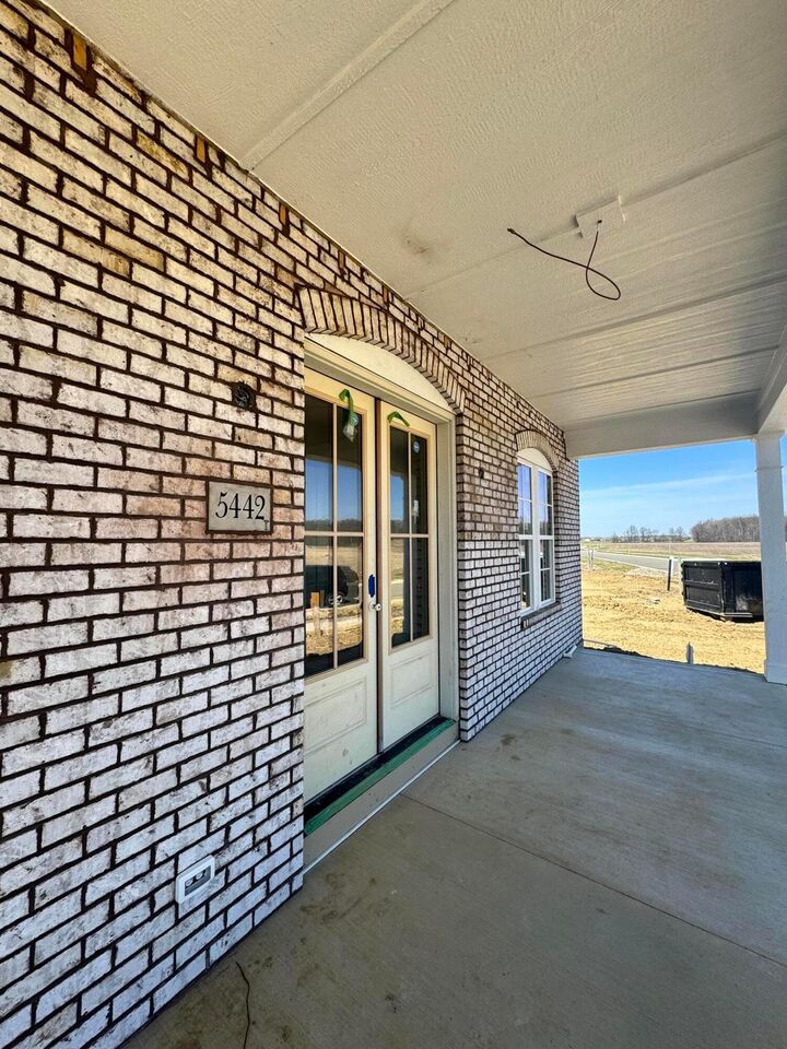 Property Photo:  5442 Hickory Drive  OH 43035 