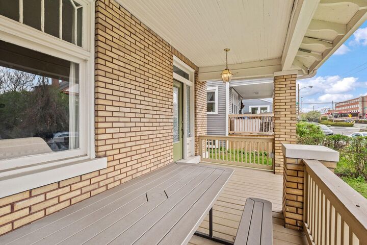 Property Photo:  1515 Menlo Place  OH 43203 