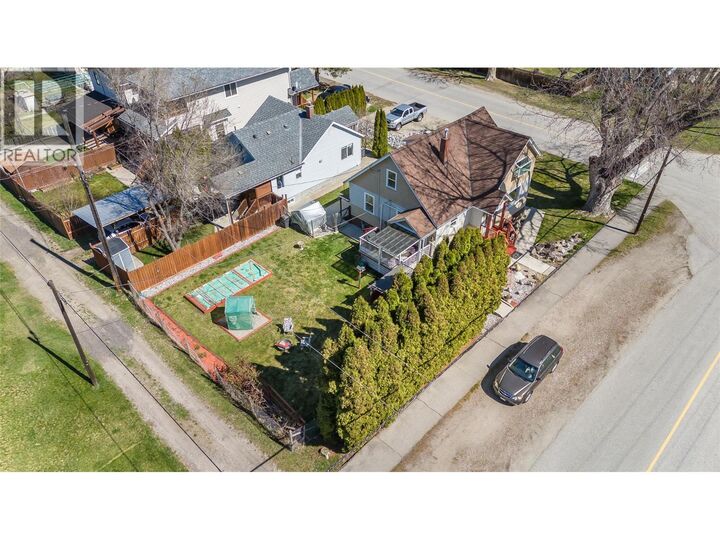 Property Photo: 701 4th Street BC V1N 2B7