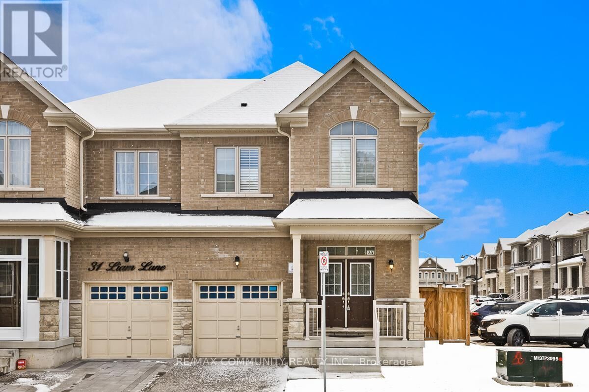 Property Photo:  33 Liam Lane  ON L3S 3J5 