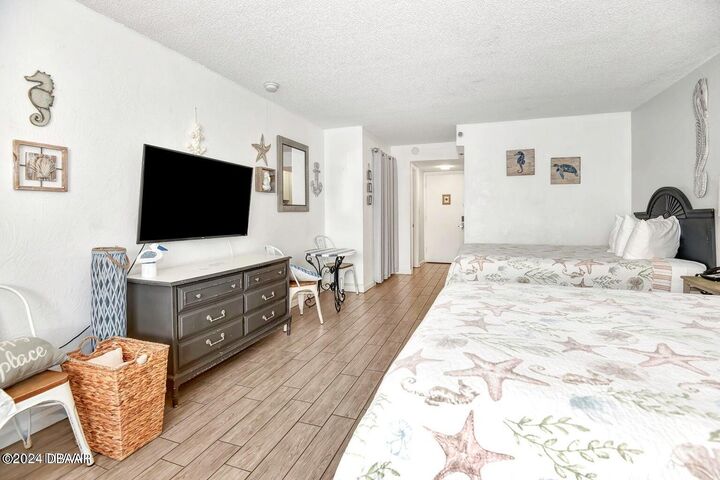 Property Photo: 313 S Atlantic Avenue 2100 FL 32118