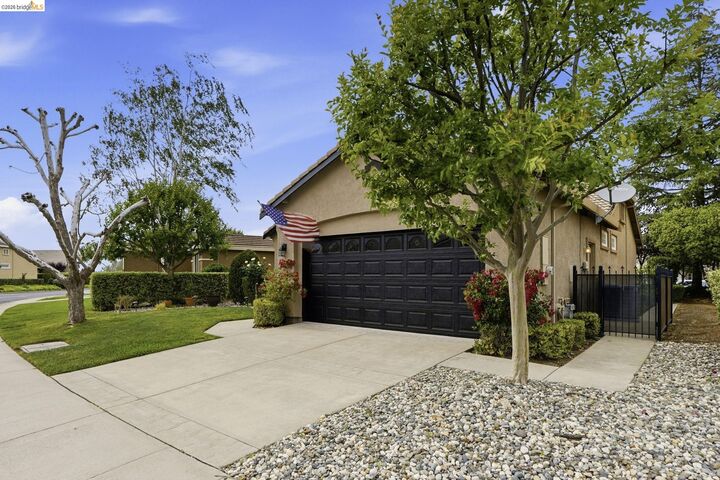 Property Photo: 427 Stephens Dr CA 94513