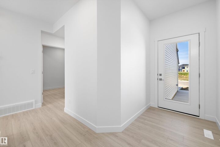 Property Photo: 5011 Cawsey Link SW AB T6W 5G4
