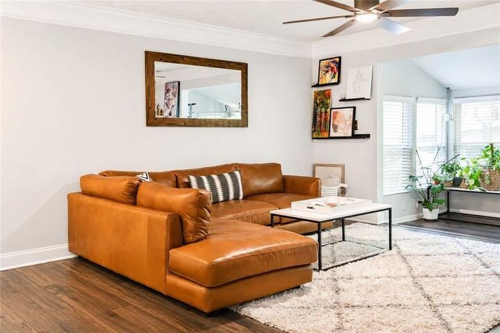 Property Photo:  5151 Roswell 7  GA 30342 
